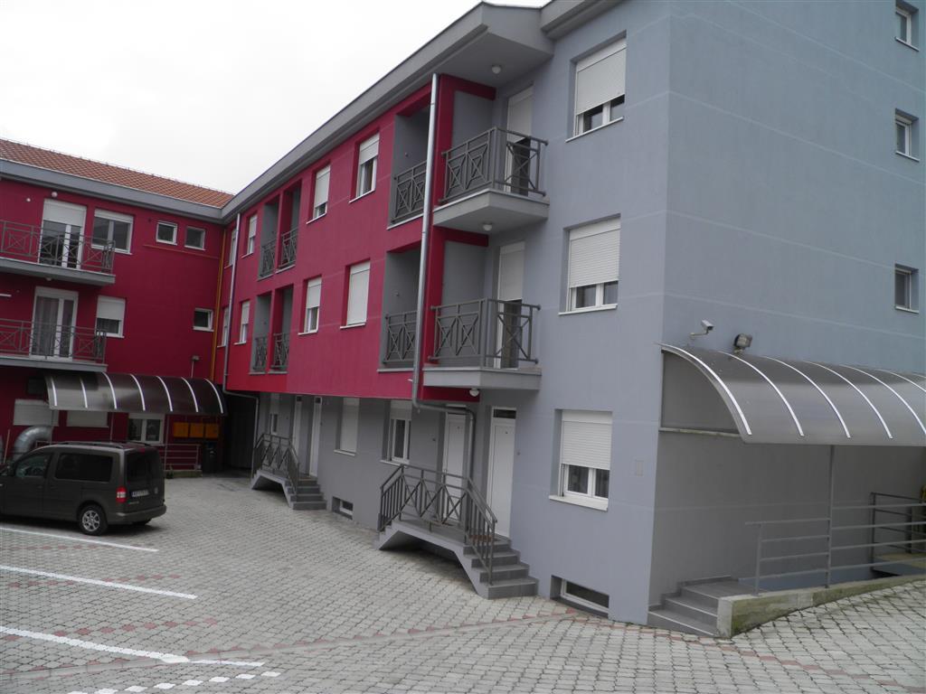 B&B Zmajevo Gnezdo 021 Sremska Kamenica Exterior photo