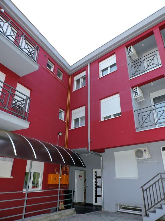 B&B Zmajevo Gnezdo 021 Sremska Kamenica Exterior photo